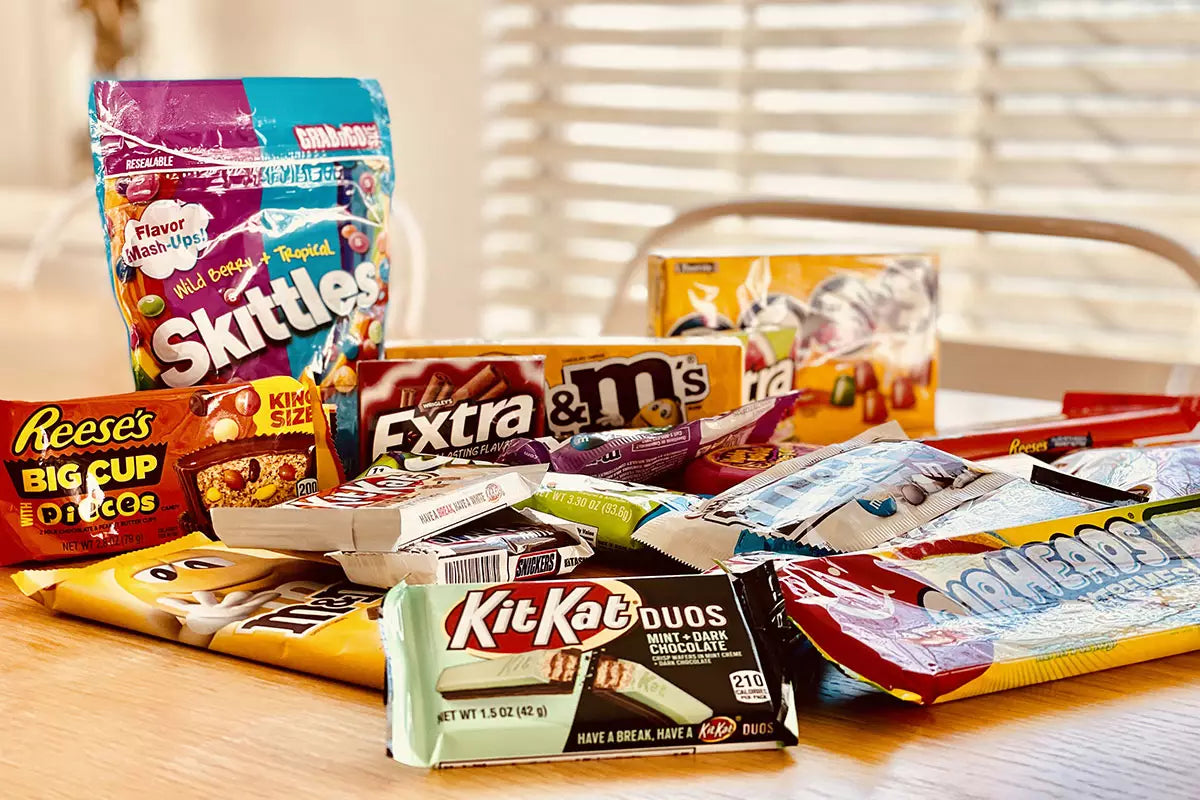 Bonbon américain – assortiment de friandises colorées Nerds, Warheads, Skittles, Airheads, confiseries originales des USA disponibles sur Bonbiz, épicerie américaine en ligne