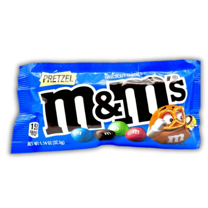 Paquet de M&M's Pretzel, bonbons américains au cœur salé et à la coque croquante, disponibles dans notre épicerie américaine