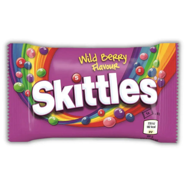 Sachet de Skittles Wild Berry – bonbons américains goût framboise, mûre, cassis, fraise et cerise – friandise Skittles violette USA