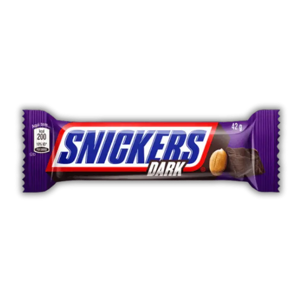 Snickers Dark Bonbiz – barre chocolatée américaine au chocolat noir intense, caramel et cacahuètes croquantes.