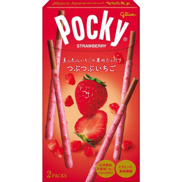 Pocky Glico Strawberry - Biscuits japonais croustillants enrobés d'un glaçage crémeux aux fraises avec de vrais morceaux de fruits. Un snack gourmand avec un packaging coloré, entouré de fraises fraîches et de tourbillons de crème pour une expérience fruitée et savoureuse.