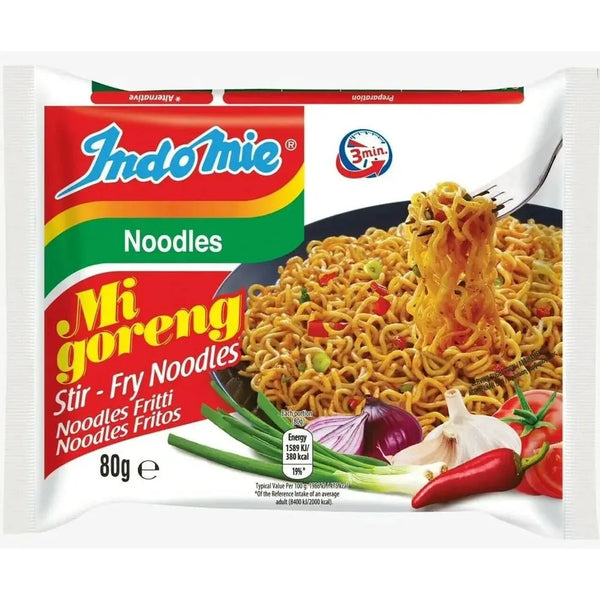 Indomie Mi Goreng Instant Noodles, des nouilles sautées instantanées à la sauce sucrée et épicée, prêtes en quelques minutes. À retrouver sur Bonbiz, ton American & Asian Market en ligne !