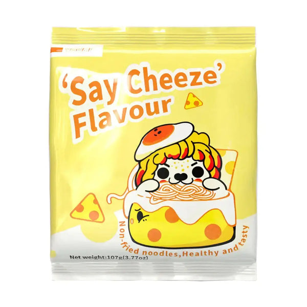 Youmi Instant Noodles Say Cheeze, des nouilles asiatiques crémeuses au fromage avec un twist épicé, idéales pour un repas intense et réconfortant. À retrouver sur Bonbiz, ton American & Asian Market en ligne !